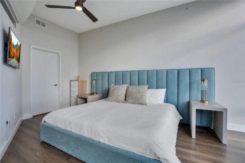 Condo in Orlando, Florida, 3 bedrooms № 2211594 - photo 29