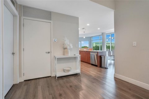 Condo in Orlando, Florida, 3 bedrooms № 2211594 - photo 8