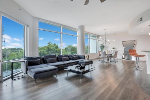 Condo in Orlando, Florida, 3 bedrooms № 2211594 - photo 26