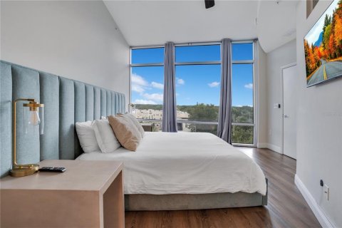 Condo in Orlando, Florida, 3 bedrooms № 2211594 - photo 30