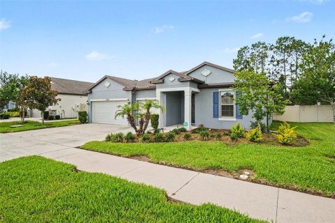 Villa ou maison à vendre à Spring Hill, Floride: 4 chambres, 231.61 m2 № 2105582 - photo 4