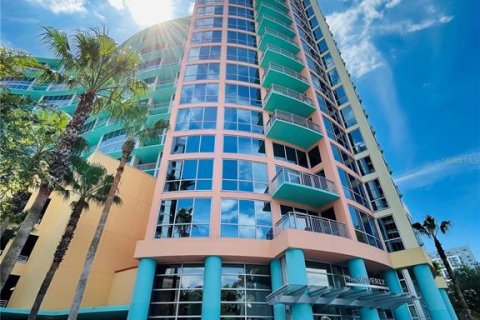 Condominio en alquiler en Orlando, Florida, 2 dormitorios, 107.49 m2 № 1657935 - foto 7