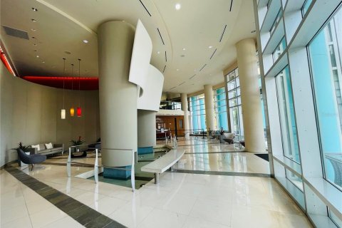 Condominio en alquiler en Orlando, Florida, 2 dormitorios, 107.49 m2 № 1657935 - foto 12