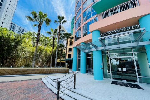 Condominio en alquiler en Orlando, Florida, 2 dormitorios, 107.49 m2 № 1657935 - foto 1