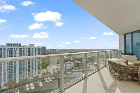 Copropriété à vendre à North Miami Beach, Floride: 3 chambres, 192.96 m2 № 1763601 - photo 30