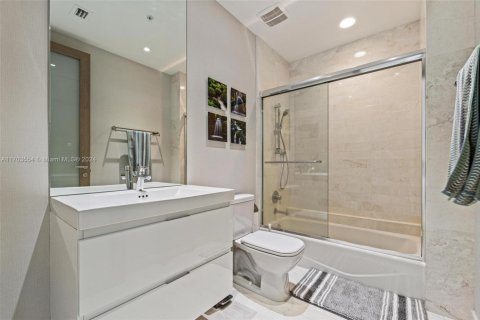Copropriété à vendre à North Miami Beach, Floride: 3 chambres, 192.96 m2 № 1763601 - photo 23