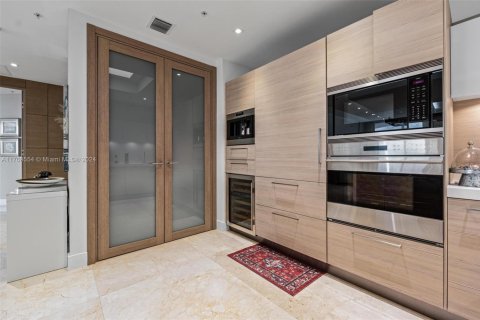 Copropriété à vendre à North Miami Beach, Floride: 3 chambres, 192.96 m2 № 1763601 - photo 14
