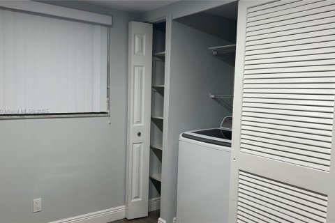 Copropriété à louer à Coral Springs, Floride: 2 chambres, 92.44 m2 № 1967536 - photo 10