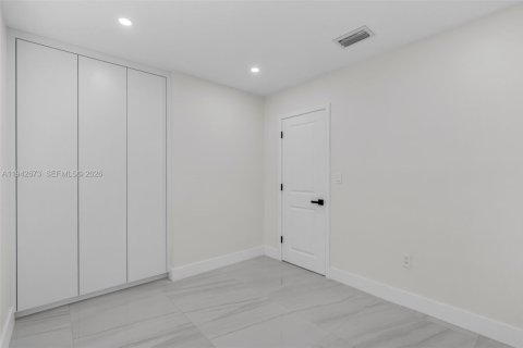 Villa ou maison à vendre à Miami Gardens, Floride: 5 chambres, 169.83 m2 № 1999856 - photo 26