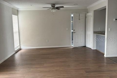 Condo in Tarpon Springs, Florida, 2 bedrooms  № 2101433 - photo 4
