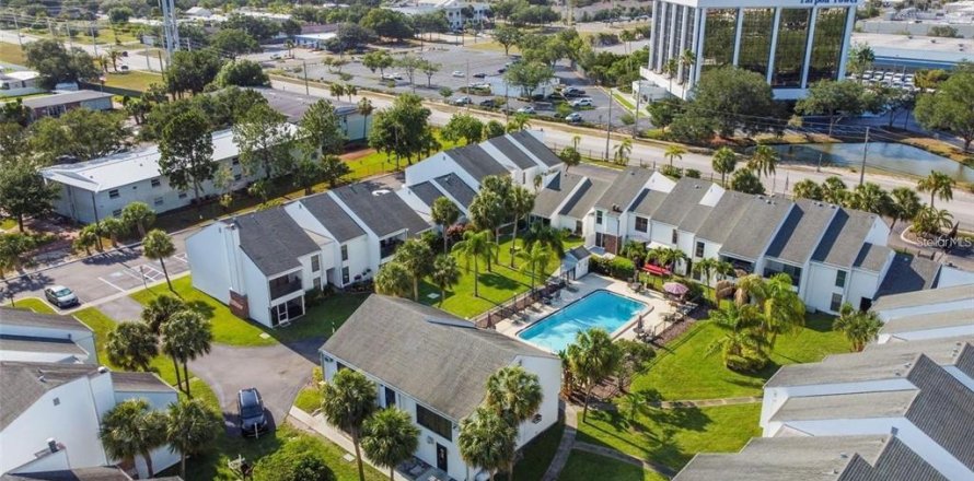 Condo in Tarpon Springs, Florida, 2 bedrooms  № 2101433