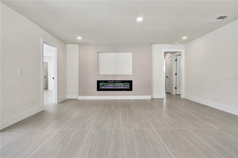 Villa ou maison à vendre à Bradenton, Floride: 4 chambres, 185.06 m2 № 2437178 - photo 10