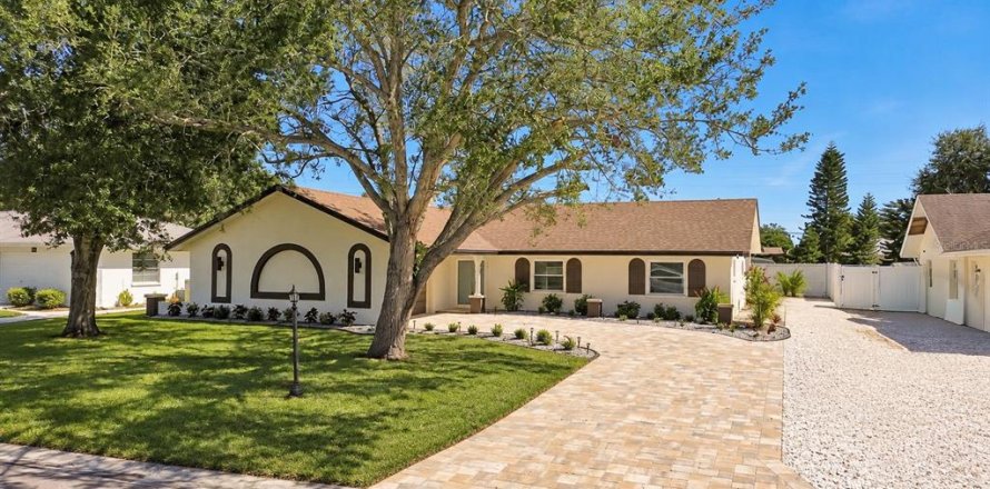 Villa ou maison à Bradenton, Floride 4 chambres, 185.06 m2 № 2437178