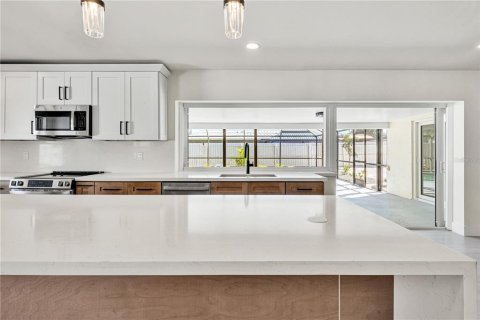 Villa ou maison à vendre à Bradenton, Floride: 4 chambres, 185.06 m2 № 2437178 - photo 13
