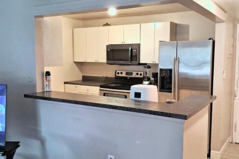 Copropriété à louer à Deerfield Beach, Floride: 2 chambres, 88.26 m2 № 2417680 - photo 5