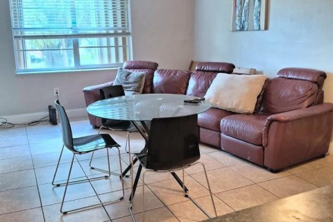 Copropriété à louer à Deerfield Beach, Floride: 2 chambres, 88.26 m2 № 2417680 - photo 4