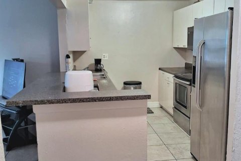 Copropriété à louer à Deerfield Beach, Floride: 2 chambres, 88.26 m2 № 2417680 - photo 6