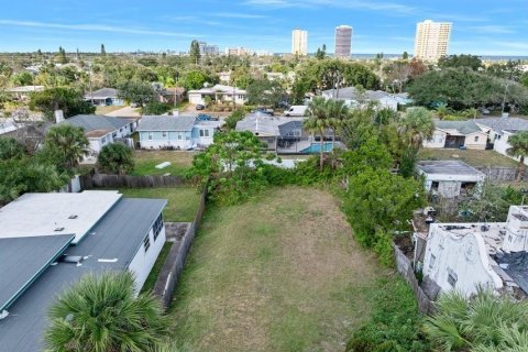 Terreno en Daytona Beach, Florida № 2214626