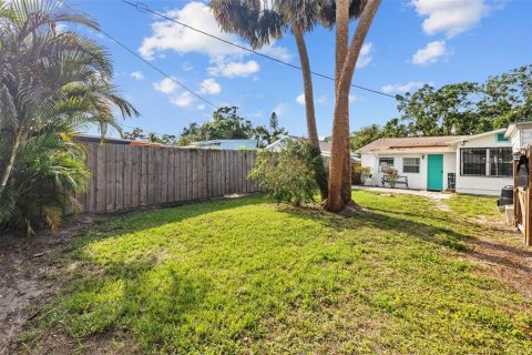 Casa en venta en Saint Petersburg, Florida, 2 dormitorios, 87.61 m2 № 1746888 - foto 28