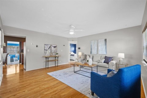 Casa en venta en Saint Petersburg, Florida, 2 dormitorios, 87.61 m2 № 1746888 - foto 4