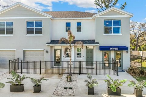 Touwnhouse à Pinellas Park, Floride 3 chambres, 136.01 m2 № 2208420