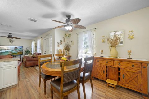 House in Hallandale Beach, Florida 3 bedrooms, 130.34 sq.m. № 2267610 - photo 7