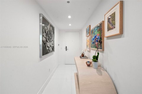 Condominio en alquiler en Miami Beach, Florida, 2 dormitorios, 118.91 m2 № 2020751 - foto 26