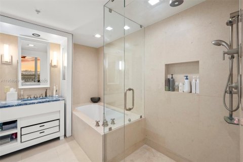 Condominio en alquiler en Miami Beach, Florida, 2 dormitorios, 118.91 m2 № 2020751 - foto 27