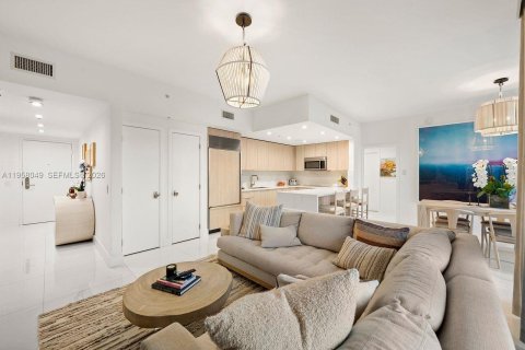 Condominio en alquiler en Miami Beach, Florida, 2 dormitorios, 118.91 m2 № 2020751 - foto 11