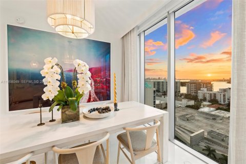 Condominio en alquiler en Miami Beach, Florida, 2 dormitorios, 118.91 m2 № 2020751 - foto 15