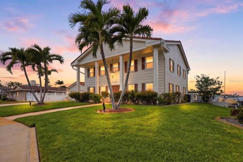 Villa ou maison à vendre à Clearwater, Floride: 4 chambres, 312.71 m2 № 2135533 - photo 13