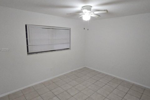 Снять в аренду виллу или дом в Холливуд, Флорида 2 спальни, 194.82м2, № 2028538 - фото 14