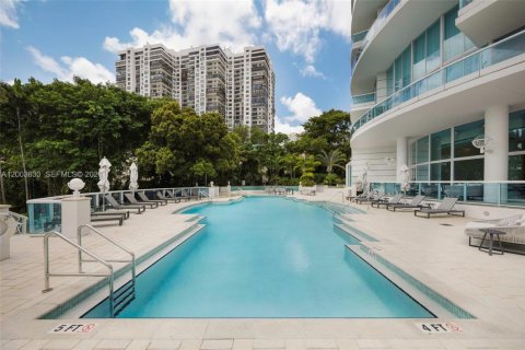 Condo in Miami, Florida, 2 bedrooms № 2267937 - photo 29