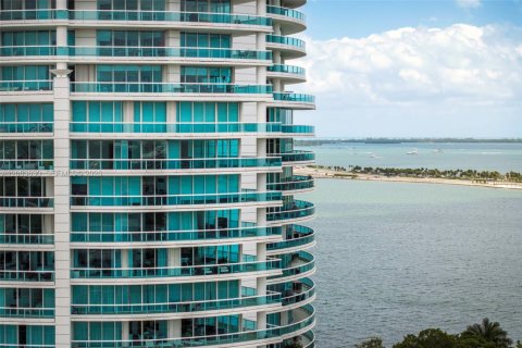 Condo in Miami, Florida, 2 bedrooms № 2267937 - photo 26