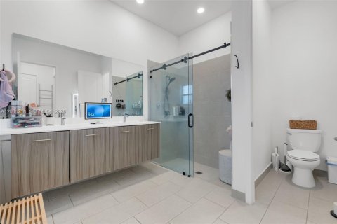 Villa ou maison à vendre à Miramar, Floride: 3 chambres, 190.17 m2 № 2070775 - photo 18