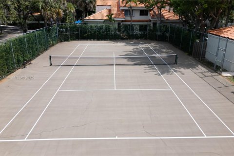 Adosado en venta en Miami, Florida, 2 dormitorios, 109.35 m2 № 1893417 - foto 24