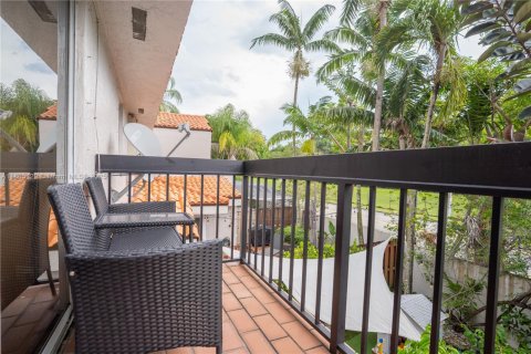 Adosado en venta en Miami, Florida, 2 dormitorios, 109.35 m2 № 1893417 - foto 18