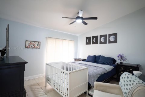 Adosado en venta en Miami, Florida, 2 dormitorios, 109.35 m2 № 1893417 - foto 14