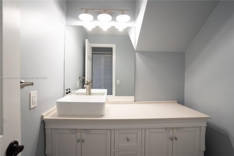 Adosado en venta en Miami, Florida, 2 dormitorios, 109.35 m2 № 1893417 - foto 10