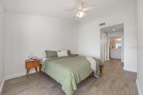 Condo in Orlando, Florida, 2 bedrooms  № 1843742 - photo 11