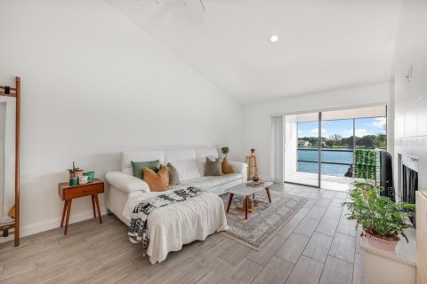 Condo in Orlando, Florida, 2 bedrooms  № 1843742 - photo 5