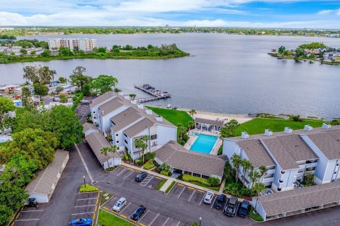 Condo in Orlando, Florida, 2 bedrooms  № 1843742 - photo 20