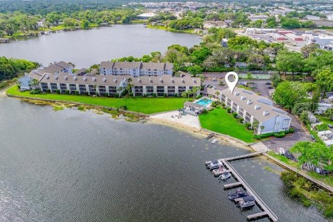 Condo in Orlando, Florida, 2 bedrooms  № 1843742 - photo 1