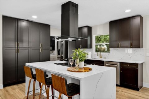 Casa en venta en Brandon, Florida, 4 dormitorios, 152.64 m2 № 1907711 - foto 8