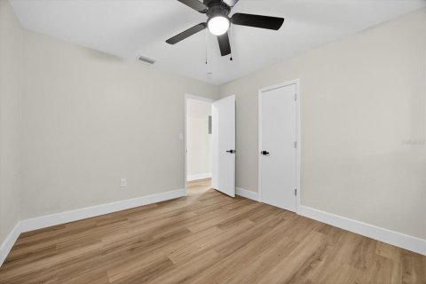 Casa en venta en Brandon, Florida, 4 dormitorios, 152.64 m2 № 1907711 - foto 24