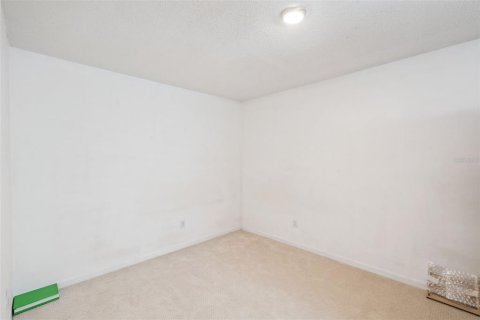 Touwnhouse à vendre à Orlando, Floride: 3 chambres, 154.5 m2 № 2347559 - photo 12