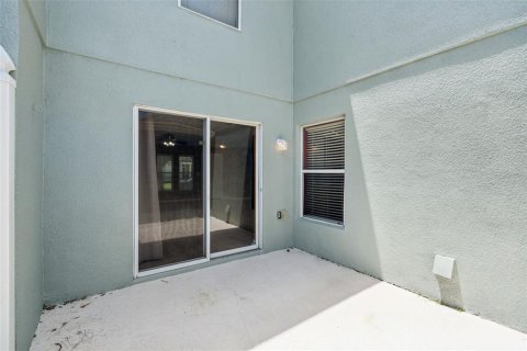Touwnhouse à vendre à Orlando, Floride: 3 chambres, 154.5 m2 № 2347559 - photo 18