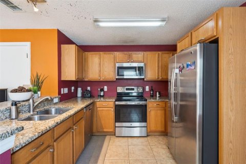 Touwnhouse à vendre à Orlando, Floride: 3 chambres, 154.5 m2 № 2347559 - photo 8