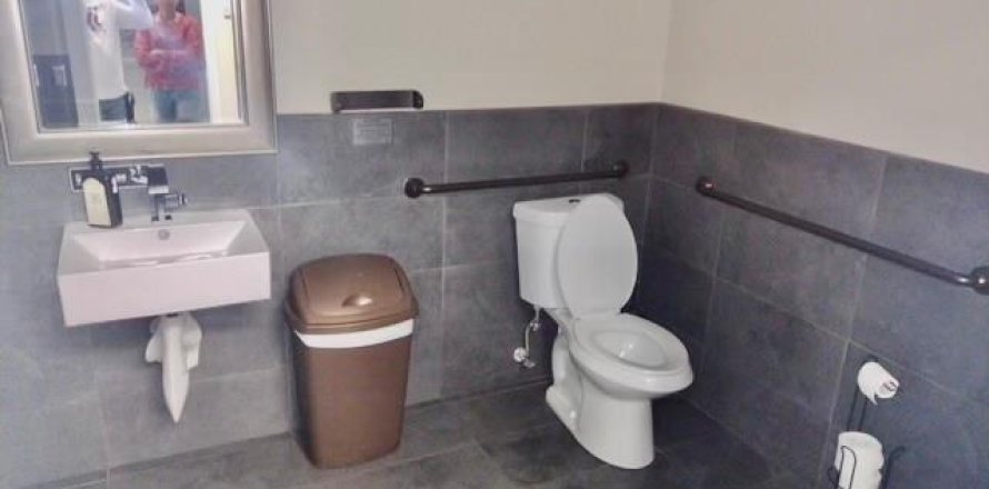 Commercial property in Hollywood, Florida № 1168572