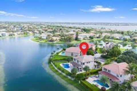 House in Miramar, Florida 6 bedrooms, 286.6 sq.m. № 2254336 - photo 5